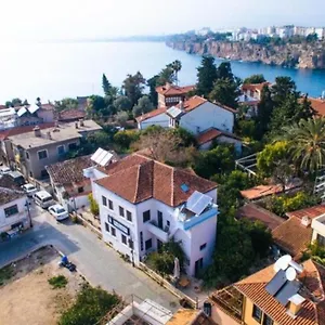 Hadrianus Pansion Hotel Antalya